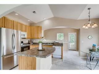 Photo #5: 944233 Listing