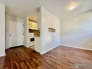 Photo #2: 944258 Listing