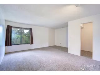 Photo #6: 944306 Listing