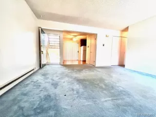 Photo #2: 9443281 Listing