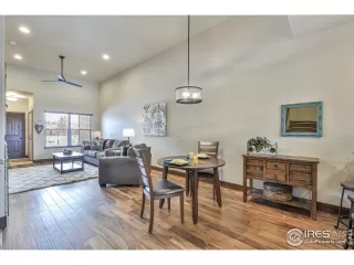 Photo #6: 944339 Listing