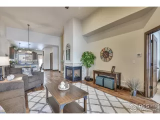 Photo #4: 944350 Listing