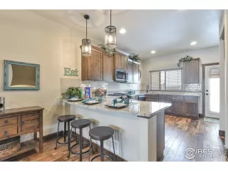 Photo #6: 944350 Listing