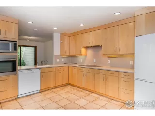 Photo #4: 944351 Listing 