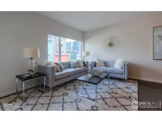 Photo #2: 944424 Listing