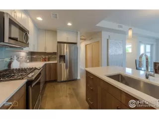 Photo #6: 944424 Listing