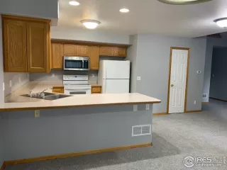 Photo #2: 944445 Listing