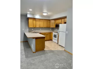 Photo #6: 944445 Listing