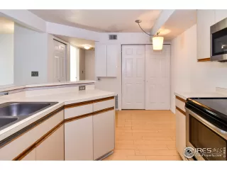 Photo #5: 944453 Listing 