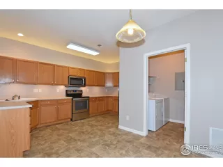 Photo #5: 944475 Listing