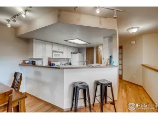 Photo #4: 944518 Listing