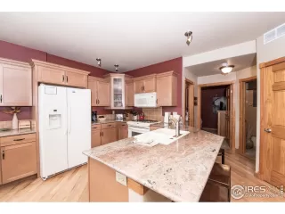 Photo #3: 944527 Listing