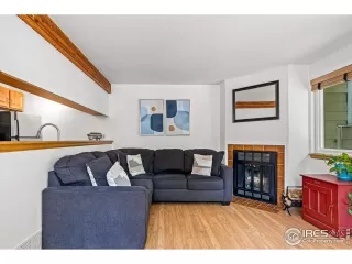 Photo #4: 944529 Listing 