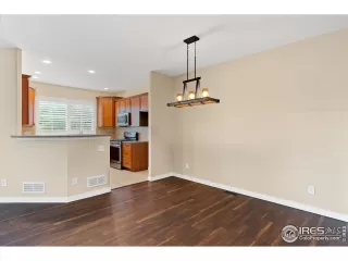 Photo #4: 944596 Listing