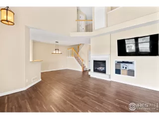 Photo #5: 944596 Listing