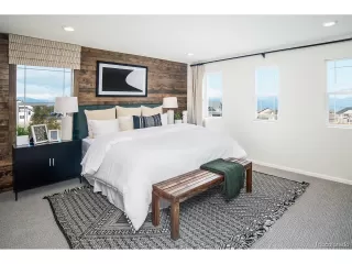 Photo #5: 9446151 Listing