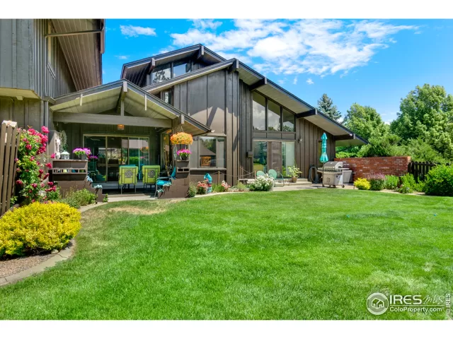 MLS: 944621 Condo For Sale