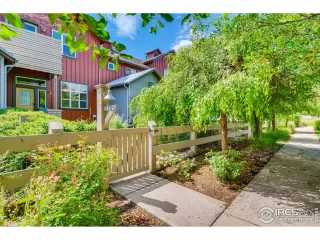 Photo #3: 944624 Listing