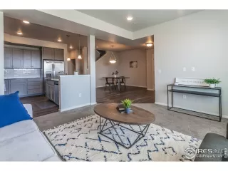 Photo #6: 944747 Listing