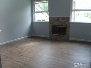 Photo #5: 944956 Listing