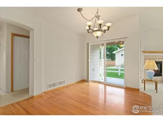 Photo #5: 944982 Listing