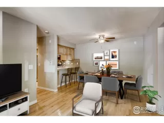 Photo #2: 945005 Listing