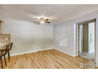 Photo #6: 945005 Listing