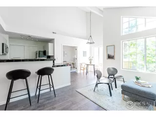 Photo #1: 945034 Listing