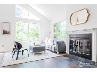 Photo #6: 945034 Listing