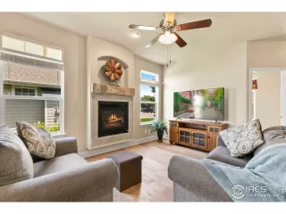 Photo #5: 945097 Listing