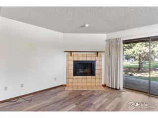 Photo #4: 945136 Listing