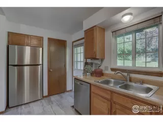 Photo #5: 945140 Listing