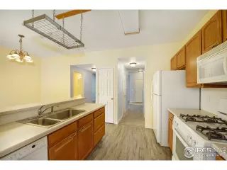 Photo #5: 945146 Listing