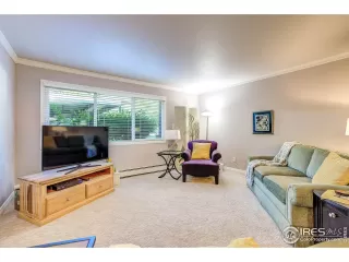 Photo #2: 945241 Listing