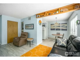 Photo #3: 945242 Listing