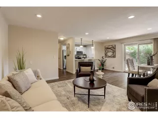 Photo #6: 945258 Listing