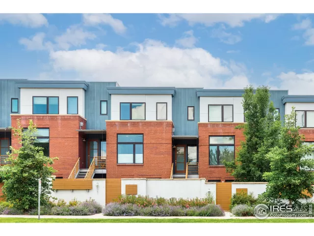 MLS: 945266 Condo For Sale