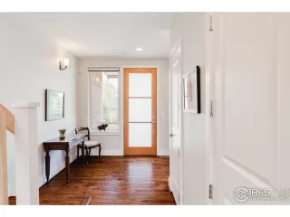 Photo #6: 945266 Listing 