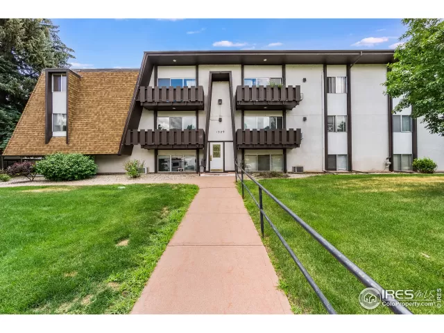 MLS: 945290 Condo For Sale