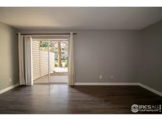 Photo #4: 945328 Listing