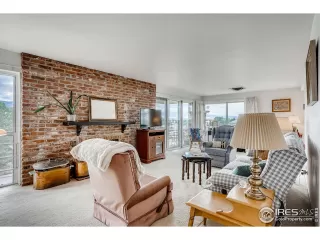 Photo #4: 945374 Listing 