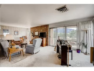 Photo #5: 945374 Listing 