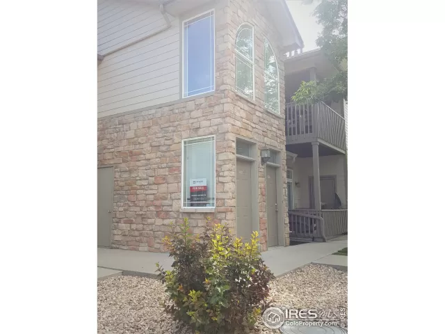 MLS: 945398 Condo For Sale