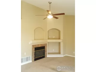 Photo #6: 945398 Listing