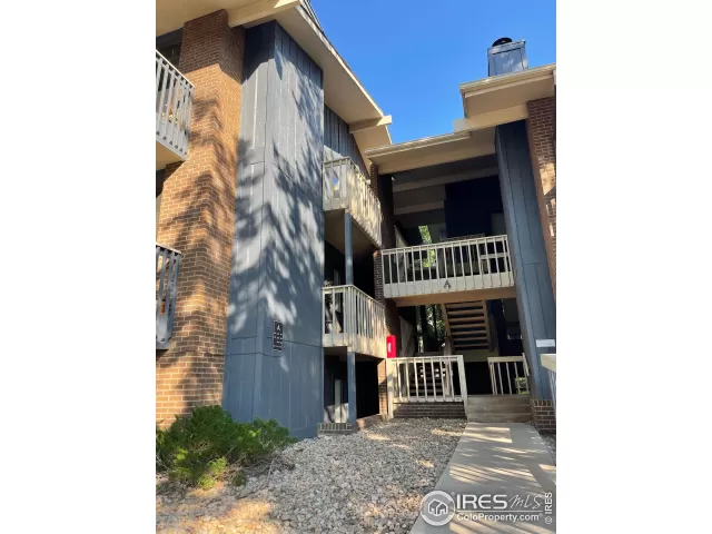 MLS: 945404 Condo For Sale