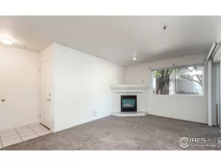 Photo #4: 945405 Listing