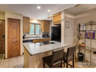 Photo #6: 945443 Listing