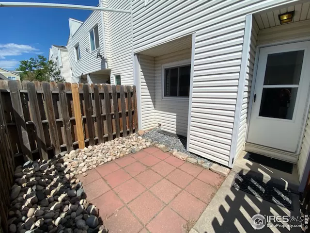 MLS: 945478 Condo For Sale