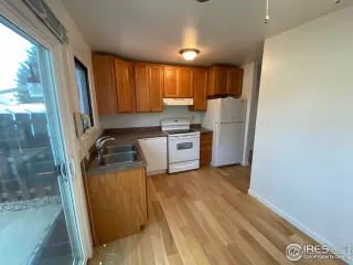 Photo #5: 945478 Listing