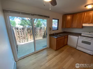 Photo #6: 945478 Listing